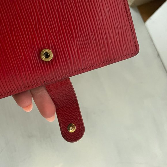 Louis Vuitton Vintage Leather Bifold Epi Travel Passport Wallet Red - Picture 9 of 13